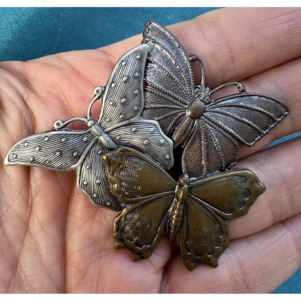 Vintage K&T Pin Art Tri Color Three Butterflies Brooch Pin Gold Tone Metal 2.5 - Picture 2 of 5